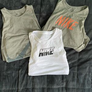 Nike tank top bundle